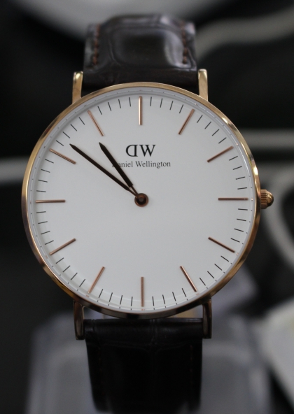 Đồng hồ Daniel Wellington DW00100038 