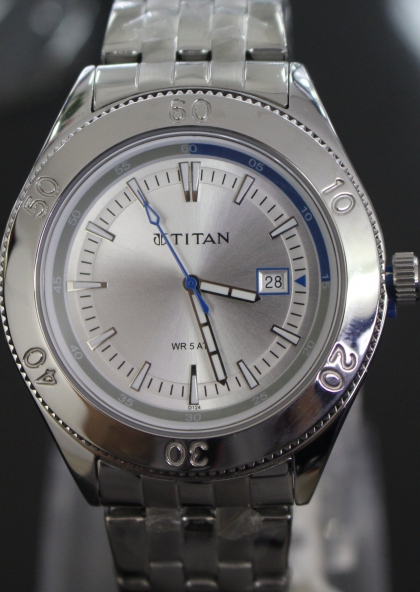 Đồng hồ Titan nam 9324SM02