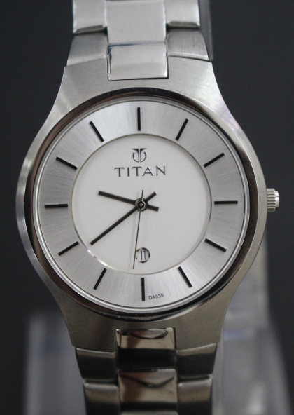Đồng hồ Titan nam 9384SM01