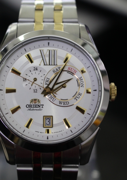 Đồng hồ cơ Orient FET0X002W0