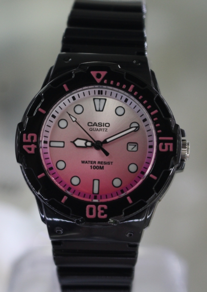 Đồng hồ Casio nữ LRW-200H-4EVDR