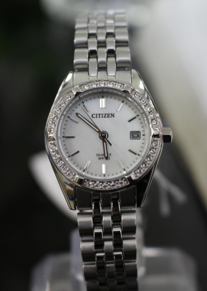 Đồng hồ Citizen nữ EU6060-55D