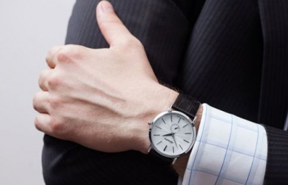 Cách lựa chọn đồng hồ đeo tay nam phù hợp với cổ tay từ A-Z