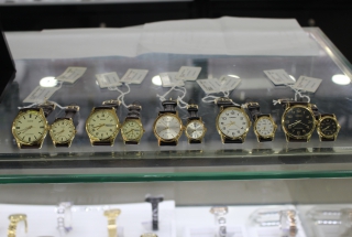 5 Cặp đồng hồ đôi dây da giá rẻ được ưa chuộng nhiều nhất năm 2018