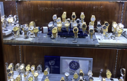 Đồng hồ OLym Pianus và Olympia Star: Đồng hồ Nhật Bản - Chất lượng Thụy Sỹ