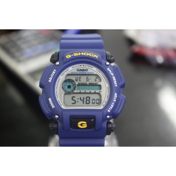 Đồng hồ Casio G-Shock DW-9052-2VDR