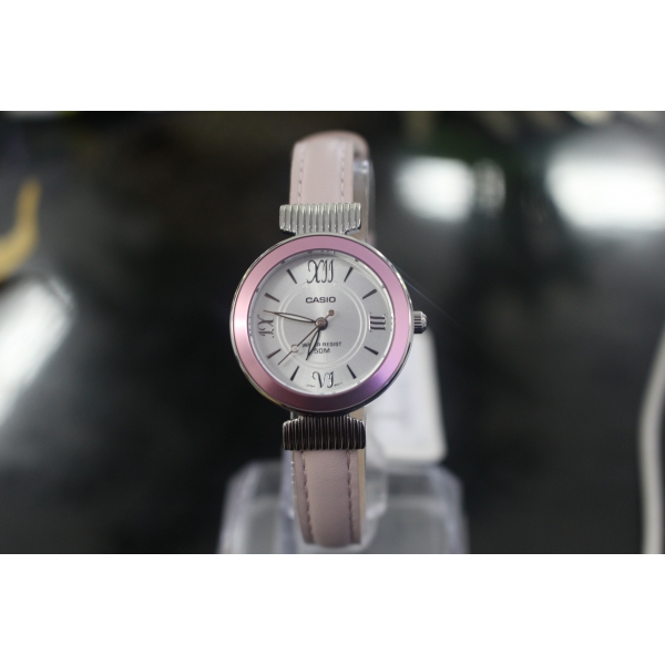 Đồng hồ Casio nữ LTP-E405L-4AVDF