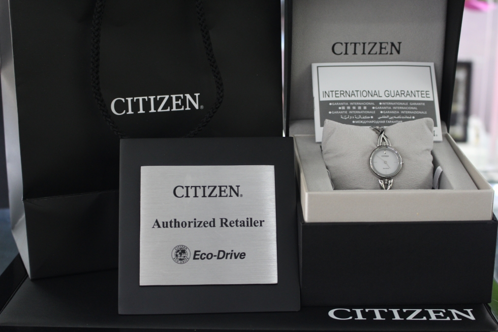 Bộ đồng hồ Citizen nữ Eco-Drive EX1420-84A
