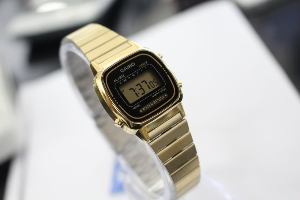 Chi tiết đồng hồ Casio nữ LA670WGA-1DF