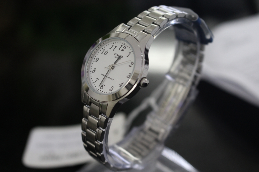 Chi tiết đồng hồ Casio nữ LTP-1128A-7BRDF