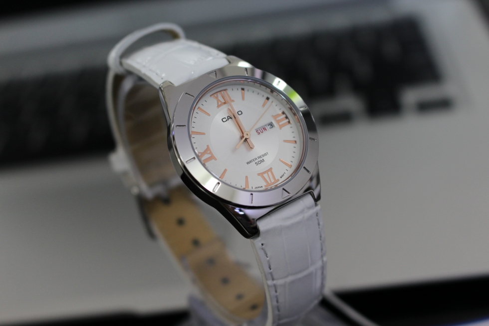 Chi tiết đồng hồ Casio nữ LTP-1410L-7A1VDF