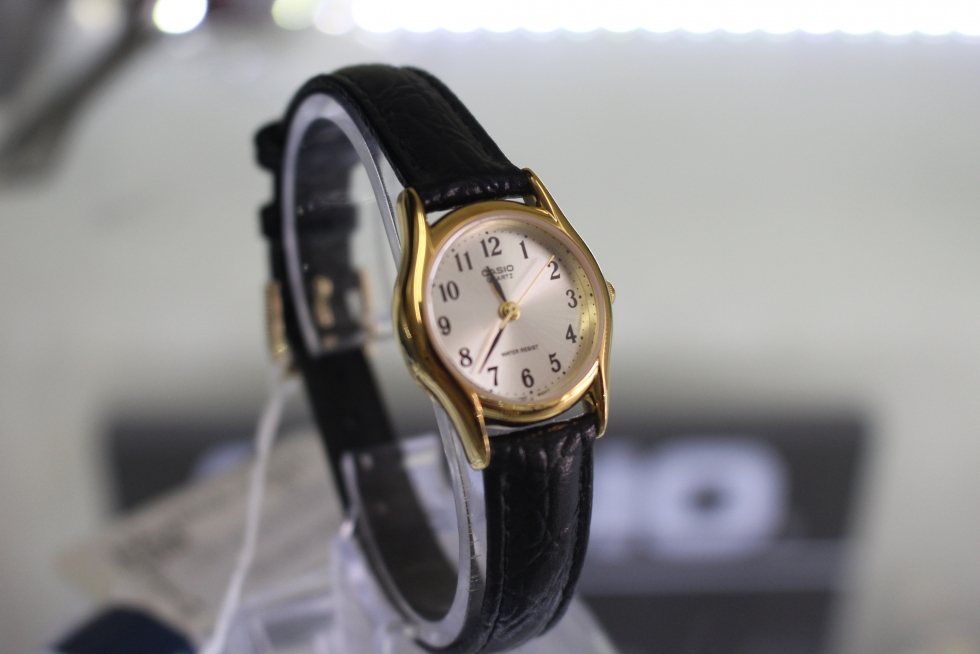 Đồng hồ Casio nữ LTP-1094Q-7B2RDF