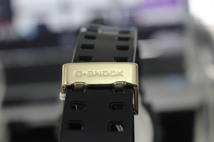 Khóa dây đồng hồ Casio nam G-Shock GA-110GB-1ADR