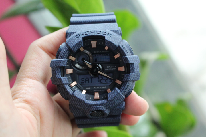 Đồng hồ Casio nam G-Shock GA-700DE-2ADR được thiết kế mới lạ và vô cùng bắt mắt