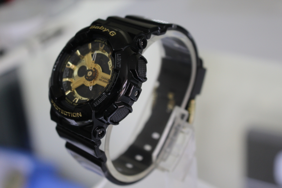 Mặt nghiêng đồng hồ nữ Casio Baby-G BA-110-1ADR