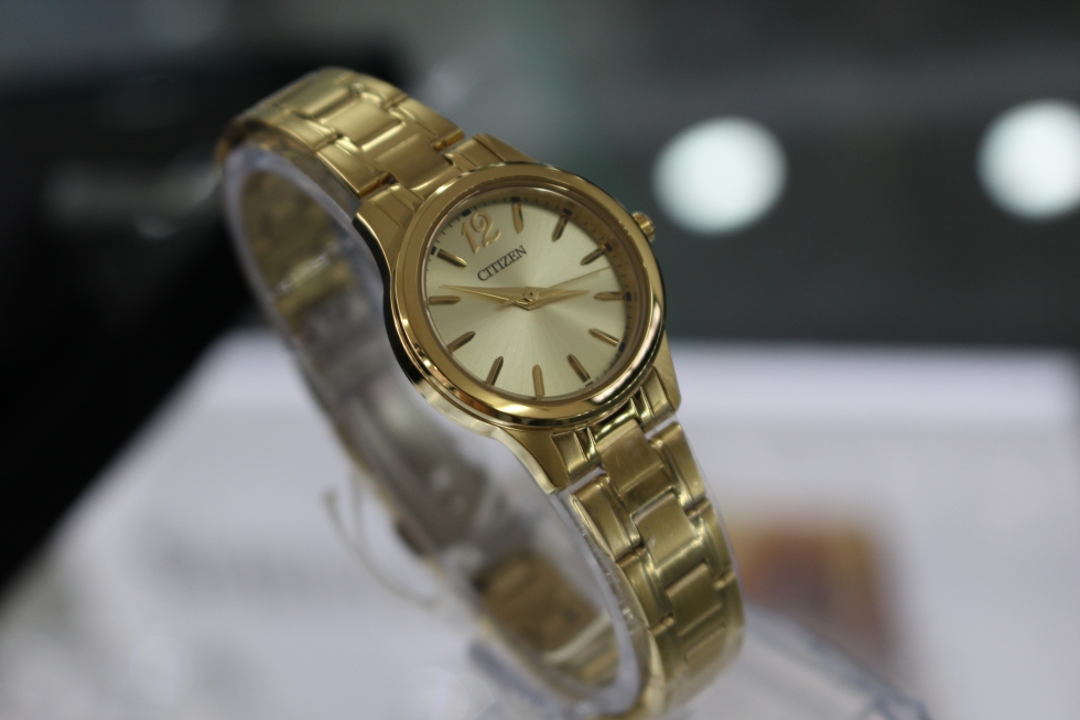 Mặt nghiêng đồng hồ Citizen nữ EL3032-53P