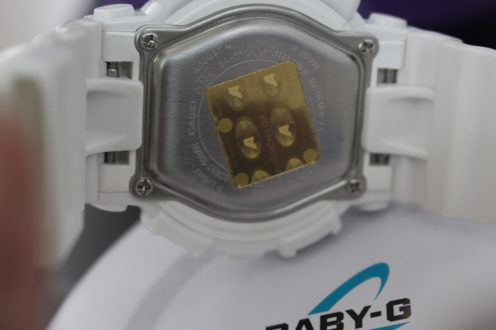 Mặt sau đồng hồ Baby-G BA-110-7A1DR
