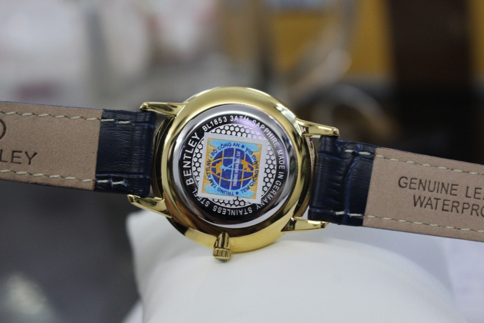 mặt đáy đồng hồ Bentley nữ BL1853-10LKNN chính hãng