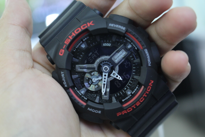 Nét tinh tế của đồng hồ Casio nam G-Shock GA-110HR-1ADR
