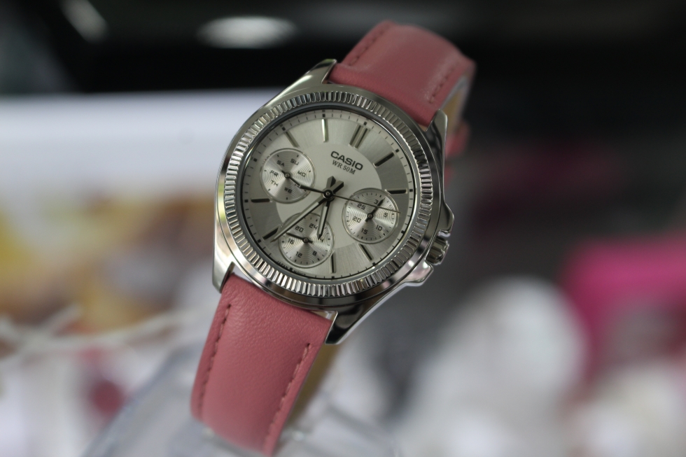 Đồng hồ Casio nữ LTP-2088L-4AVDF tinh tế trong từng chi tiết