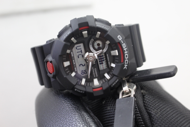 Đồng hồ Casio nam G-Shock GA-700-1ADR phù hợp cho mọi chàng trai yêu thể thao