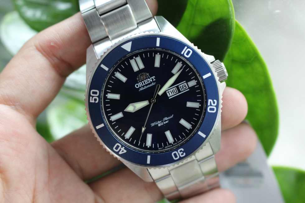 Phong cách thể thao của đồng hồ cơ Orient nam Mako XL II RA-AA0009L19B