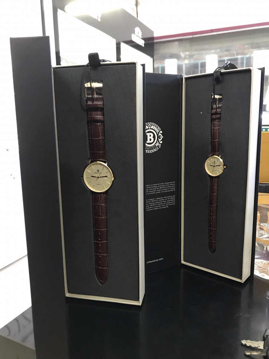 Cặp đồng hồ đôi Bentley BL1805-20LBKID 