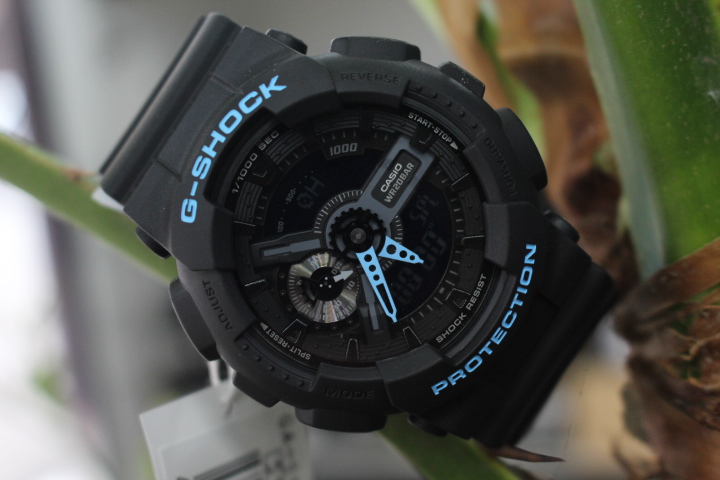 Vẻ bắt mắt của đồng hồ Casio nam G-Shock GA-110LN-1ADR