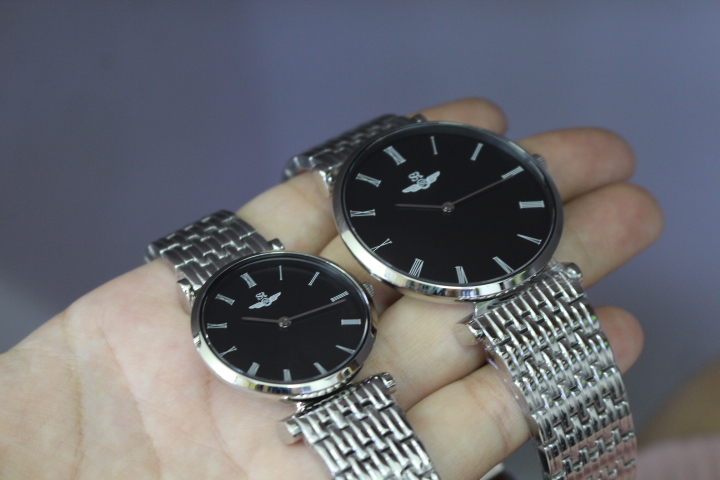 Vẻ đẹp giản dị của cặp đồng hồ đôi Sunrise SG.SL8702.1101