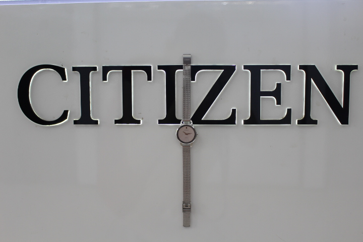 Vẻ đẹp giản dị của đồng hồ Citizen nữ EZ7000-50A