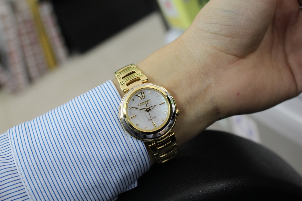 đồng hồ citizen nữ mạ vàng