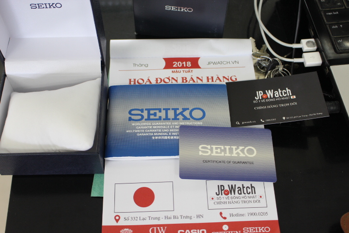 bộ hộp, sổ, thẻ bảo hành toàn cầu của đồng hồ Seiko
