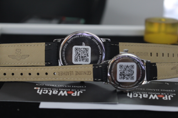 Cặp đồng hồ đôi SR Watch SG1055.4101TE và SL1055.4101TE luôn có tem chống hàng giả