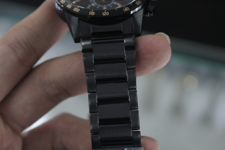 Dây của chiếc đồng hồ nam Citizen Quartz AN3605-55X