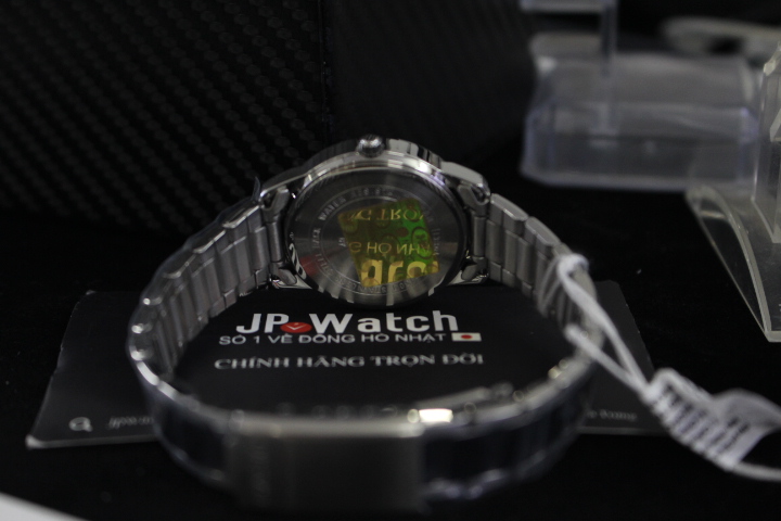 Đồng hồ nữ Casio LTP-1303D-1AVDF luôn có tem chống hàng giả
