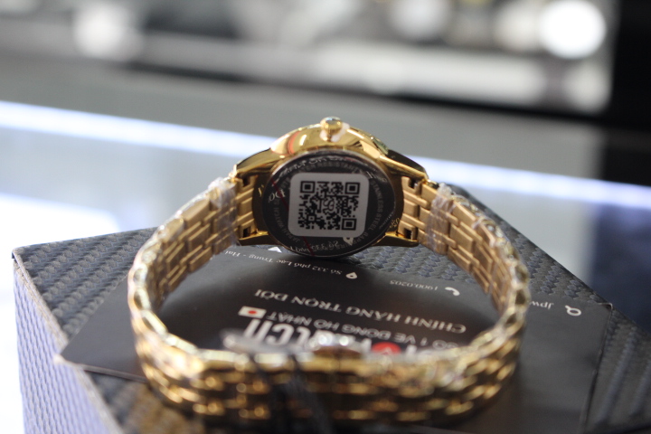 Đồng hồ nữ SR Watch SL1079.1402TE luôn có tem chống hàng giả