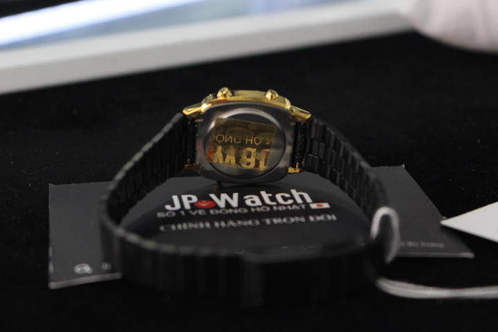Đồng hồ nữ Casio LA670WEGB-BDF luôn có tem chống hàng giả