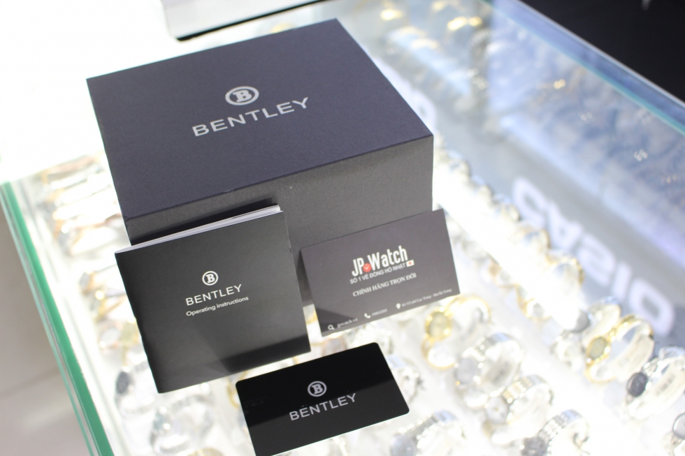hộp và thẻ bảo hành toàn cầu của đồng hồ Bentley chính hãng