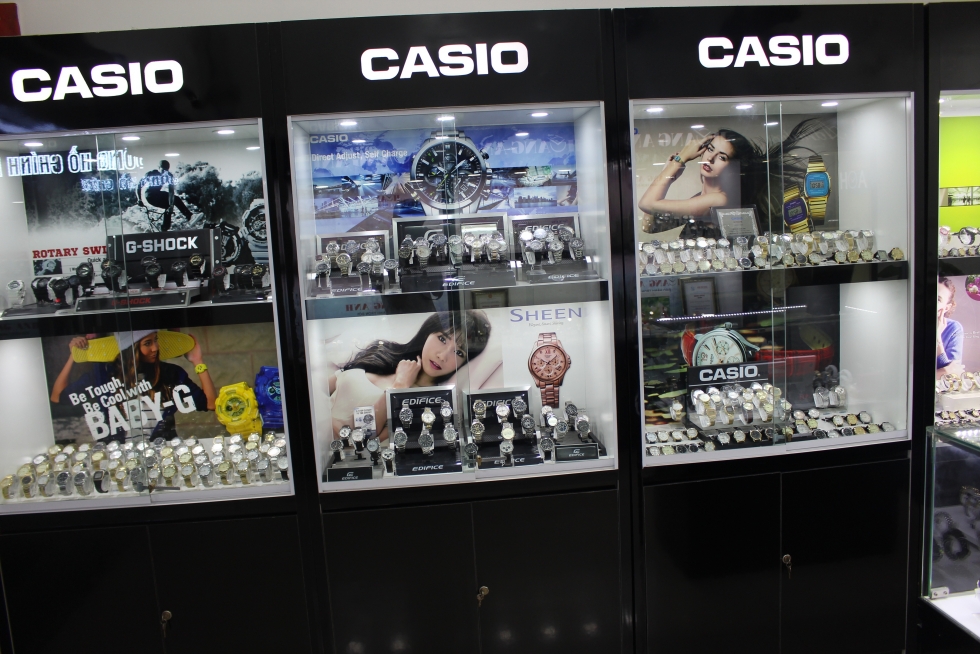 không gian trưng bày đồng hồ nam Casio tại JPWATCH