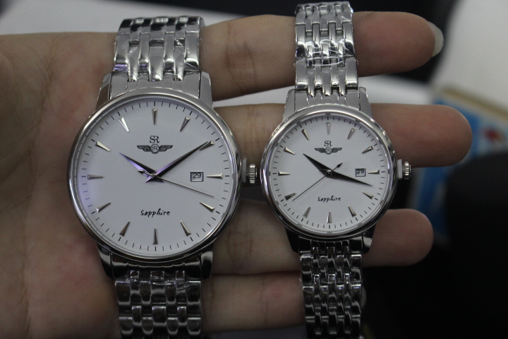 Thiết kế đơn giản nhưng đầy lôi cuốn của cặp đồng hồ đôi SR Watch SG1072.1102TE va SL1072.1102TE