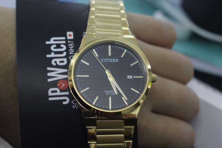 Vẻ đẹp trẻ trung và lịch lãm của chiếc đồng hồ nam Citizen Quartz BI5062-55E